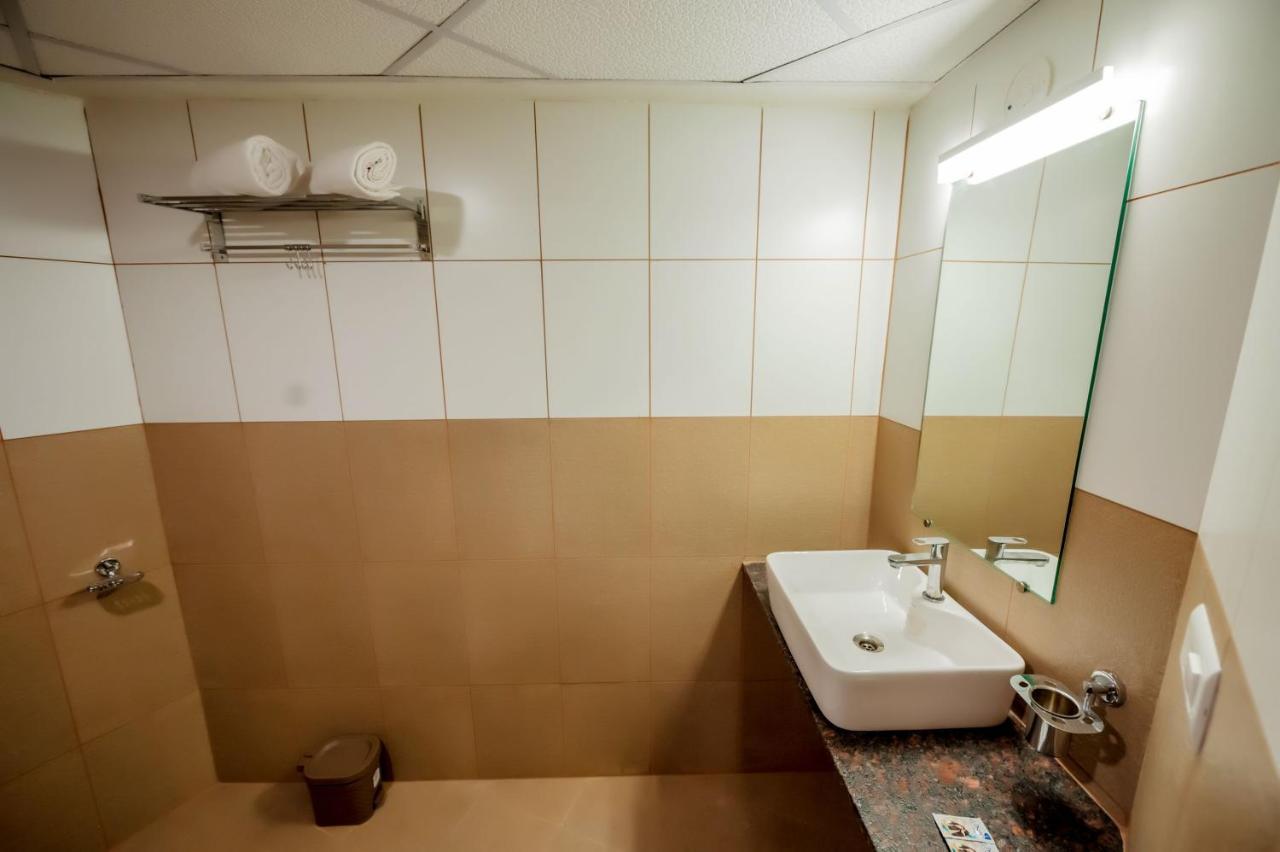 Hotel Heraa International Mangalore Extérieur photo